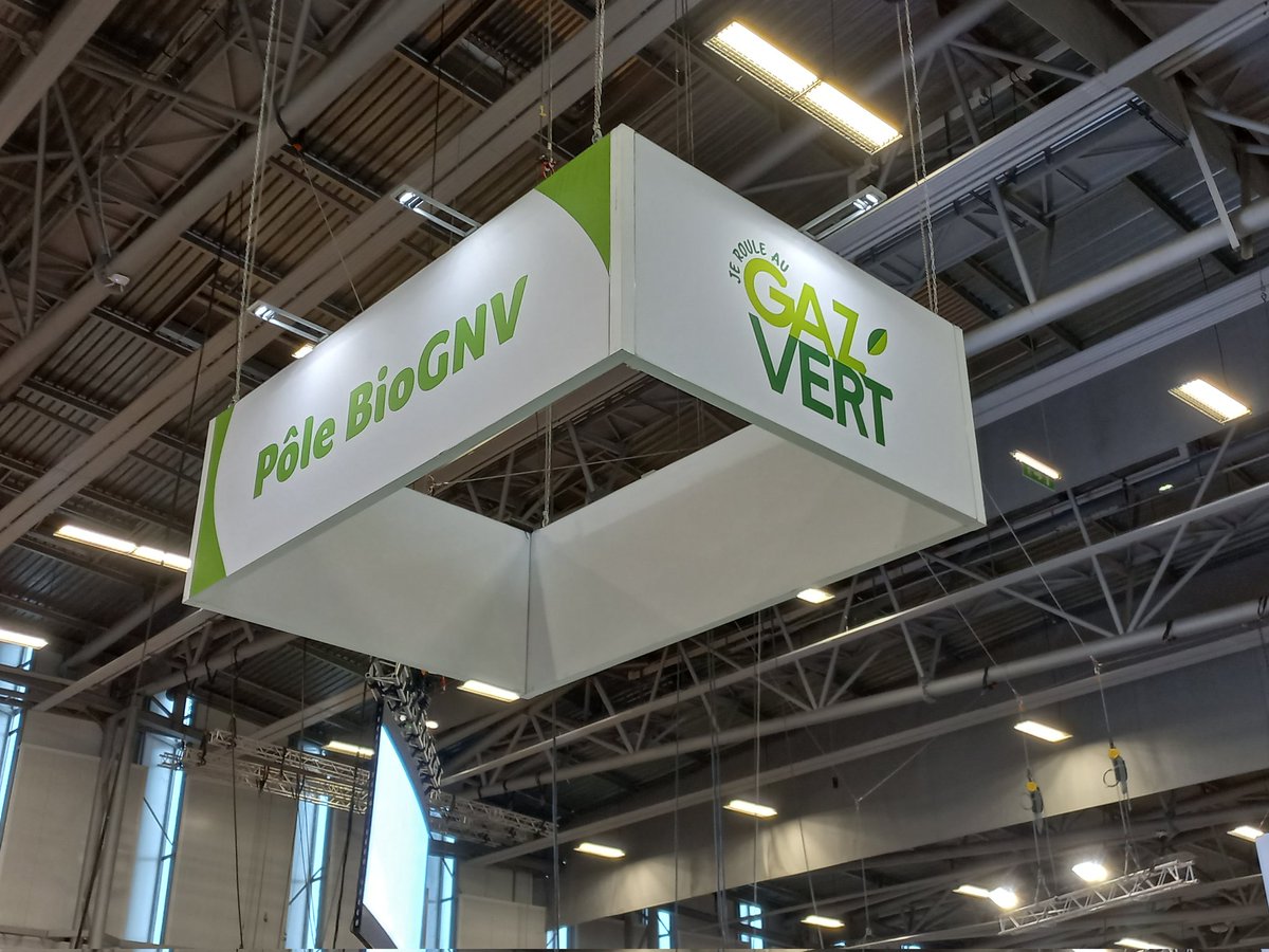 RVerles's tweet photo. Le salon #Technotrans héberge un très beau pôle #bioGNV 👏
On y parle #MobiliteDurable et #Formation autour de cette énergie:
✅️ issue de nos territoires 🇨🇵 
✅️ indispensable pour décarboner le #TransportLourd
💡qui mérite une forte reconnaissance pour ses services rendus https://t.co/U2d2MPkKLQ