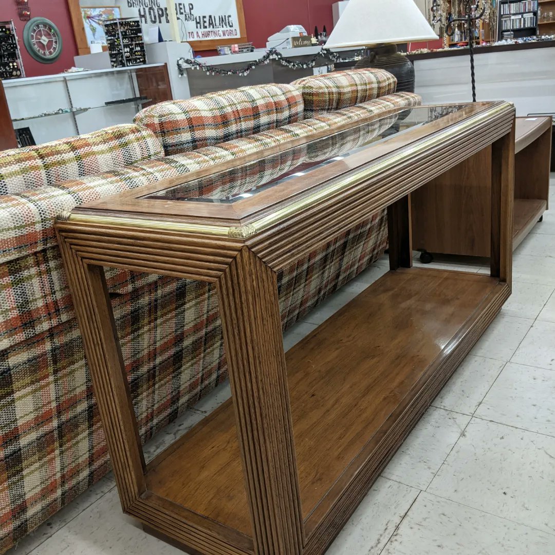 Tables, chairs, end tables, desks, futon and more!!! Come and see!!!

#dropinncr 
#thrifting 
#HopeHelpHealing 
#blessingreaction