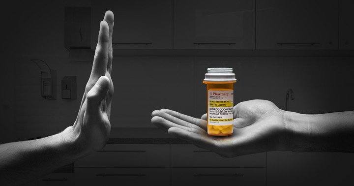youtube.com/watch?v=UO7Xct…
This week is National Pharmacy Week. Please see this important message from Colonel Bolduc about pharmaceutical diversion and how you can help combat it. #patrolthegoodlife #keepnesafe #nebraskastatepatrol