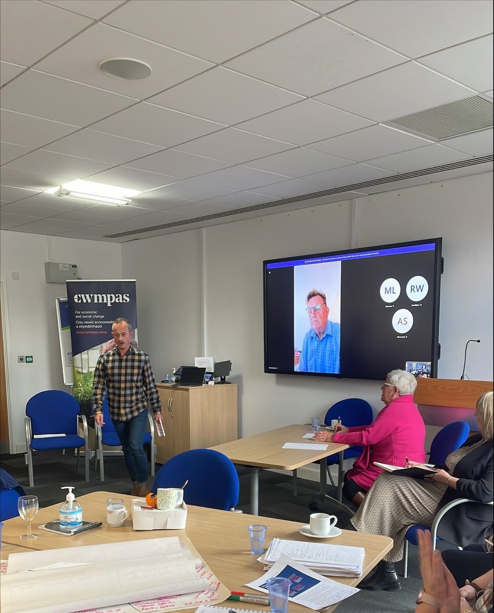 MerthyrVH's tweet photo. #MVHackathon @mp36458 Group 6 brought 'MobiWash' a mobile wash scheme for laundry &amp; personal hygiene. It's been done elsewhere as a service for the homeless, but could we expand this to everyone in the community? We think so. What do you think? #togetherwearestronger @Cwmpas_Coop https://t.co/xZR2yI39gp