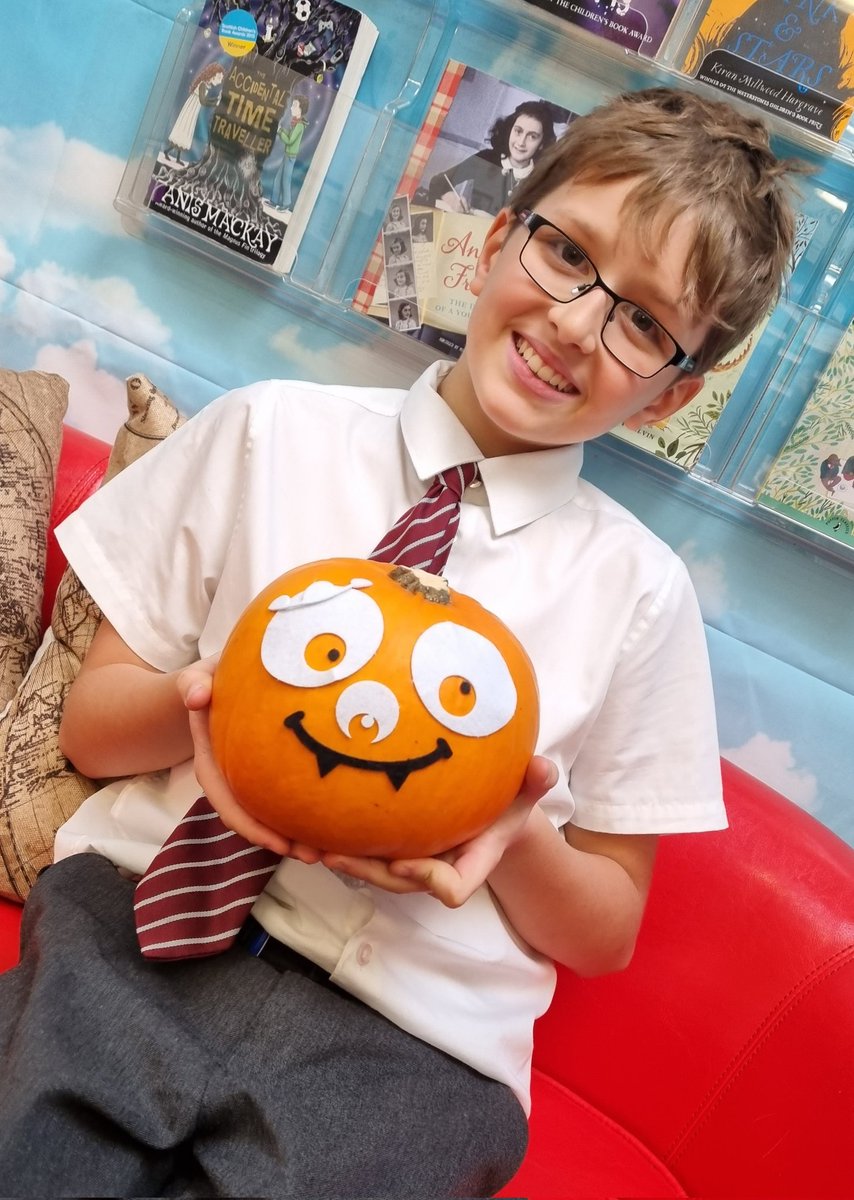 MissPodroBH's tweet photo. The very deserving winner of our perfect pumpkin, Bob Ross Jr. 🎃

...he won us over with his wonderful Oscar Wilde quote! @FOS_BHPS @busheyheathjm https://t.co/R9J5bWpkMF