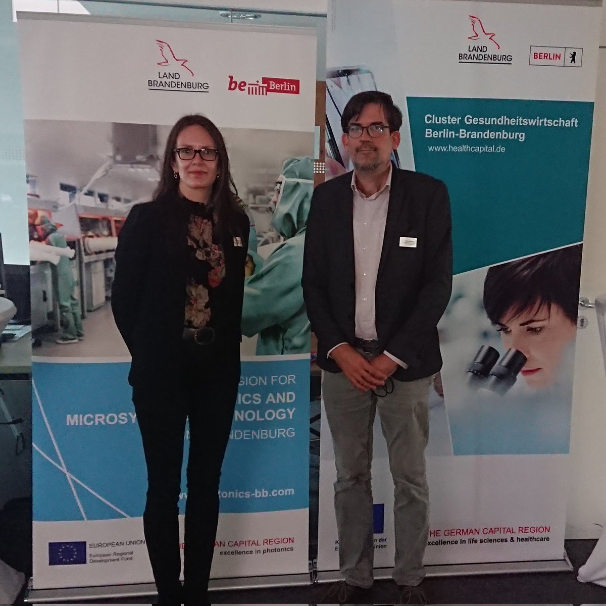 WFBBrandenburg's tweet photo. Die Cluster #OptikBB & #HealthCapitalBB sind heute Partner beim "#Innomix Smart Medicine" des @innohub13 im #IZKM der @BTU_CS https://t.co/8IuY2Cat84 #CrossCluster https://t.co/QmdPhvhRF6