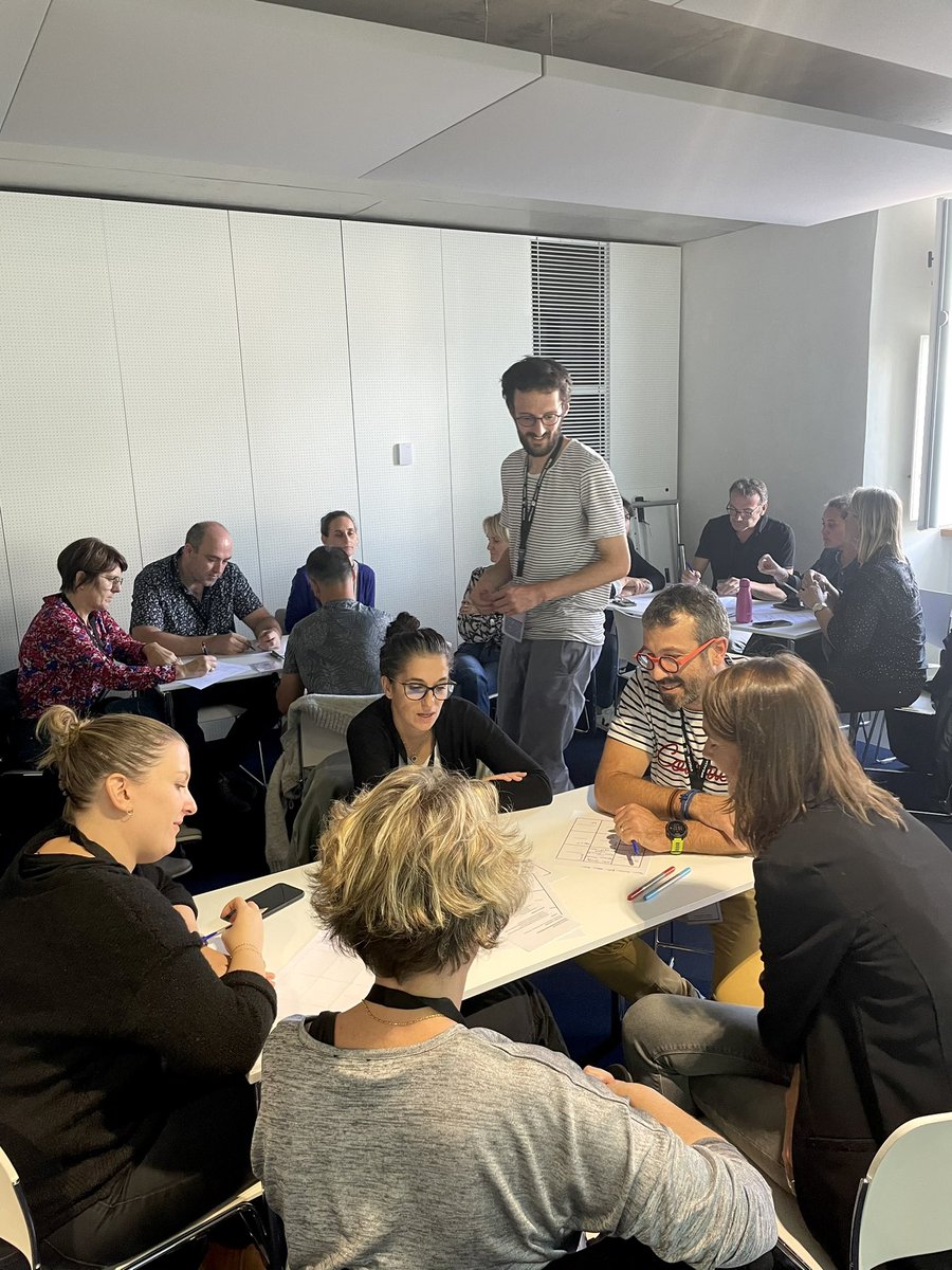 Ça y est le #learningshow touche à sa fin pour l'équipe de @Simango ! 🥭 L'intelligence collective nous aura permis de questionner et d'explorer les différents aspects de l'apprentissage grâce à la gamification.
Merci au @LelearningShow pour ces deux jours de rencontres !