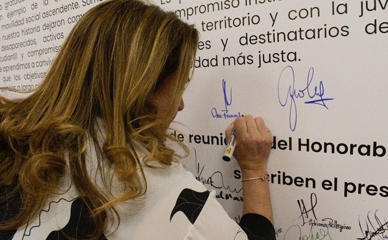 Maria F. Vazquez tweet media