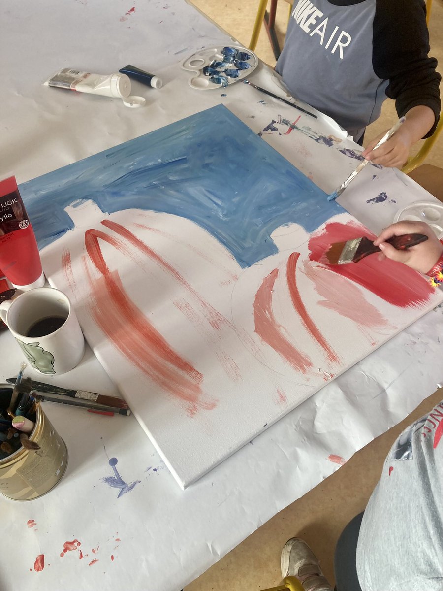 La peinture sur toile à l’école 🎨🤩👌🏻 #artistesenherbe