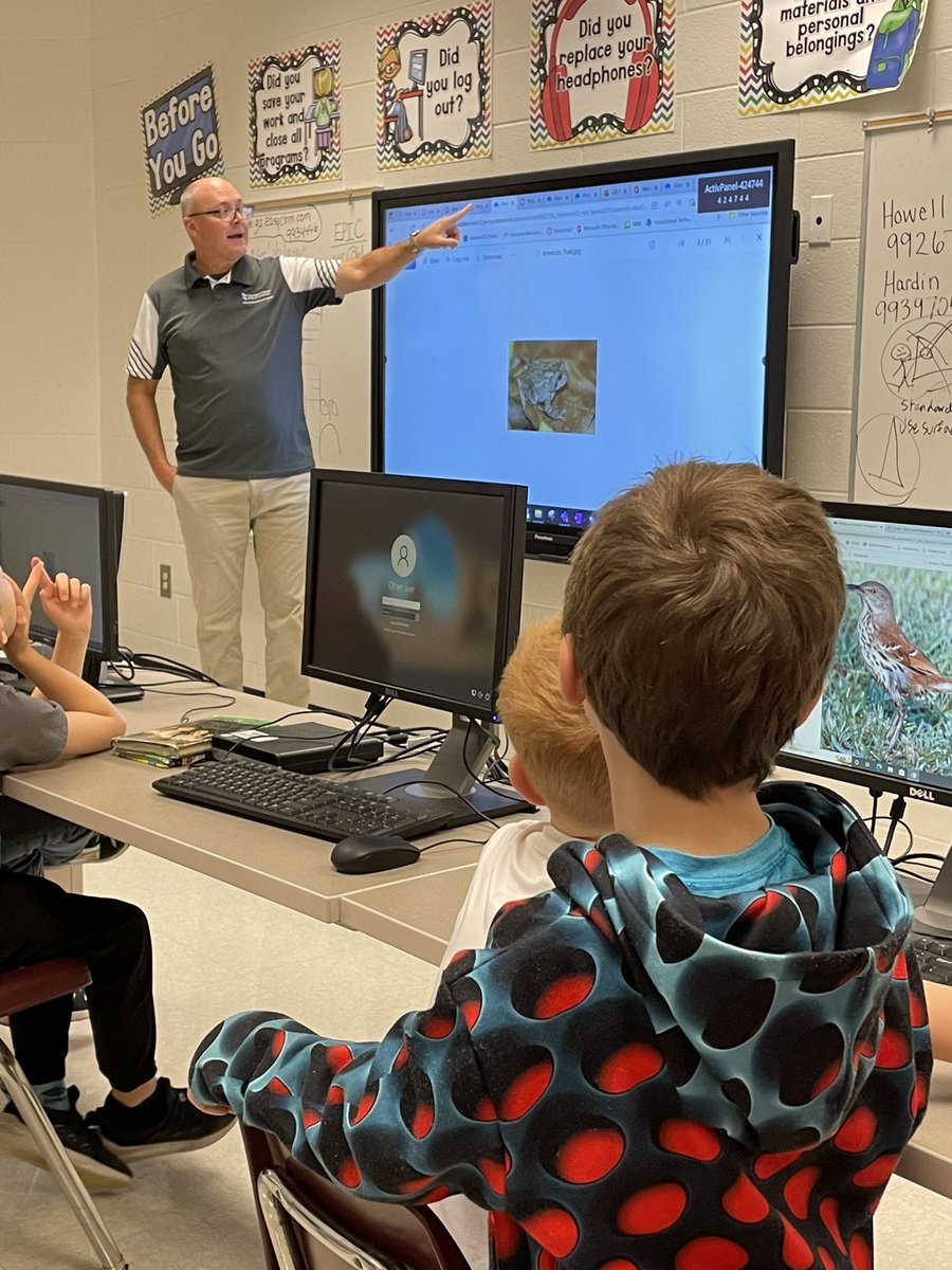 Thanks to <a href="/TeamInstaGraham/">Frank Graham</a> for teaching students to create PowerPoints! They are excited about their Georgia regions project! <a href="/BGESTEM/">Ball Ground STEM Academy</a>