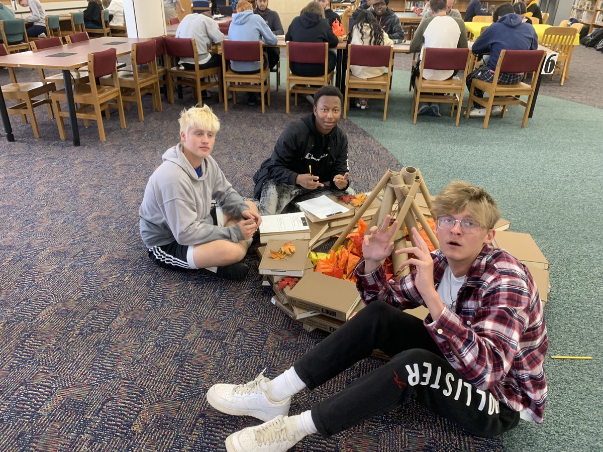 TeachWithHodge's tweet photo. Love taking my FCHS seniors to the @fcmediacenter for amazing activities! Thanks @LisaLakerFCHS and everyone involved in making this event for the National Day of Writing!! #WriteOut #WeAreFlashes https://t.co/hZlgxRTYFP
