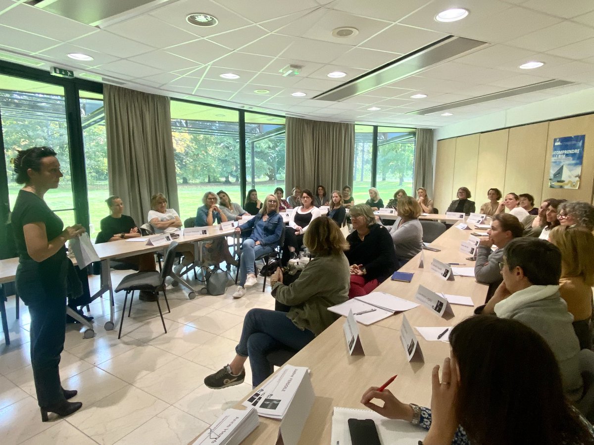 [GROUPE FEMMES DU BTP 35] Beaucoup de questions ce jour à la réunion du Groupe Femmes du BTP 35 sur le risque prud’homal.
🙏 Pia Le Minoux Responsable Juridique et Social <a href="/Medef35/">Medef 35</a> 
🙏 David Buisset Juruste en social à la <a href="/Fbtp35Rennes/">FFB 35 - Fédération du BTP Ille-et-Vilaine</a>