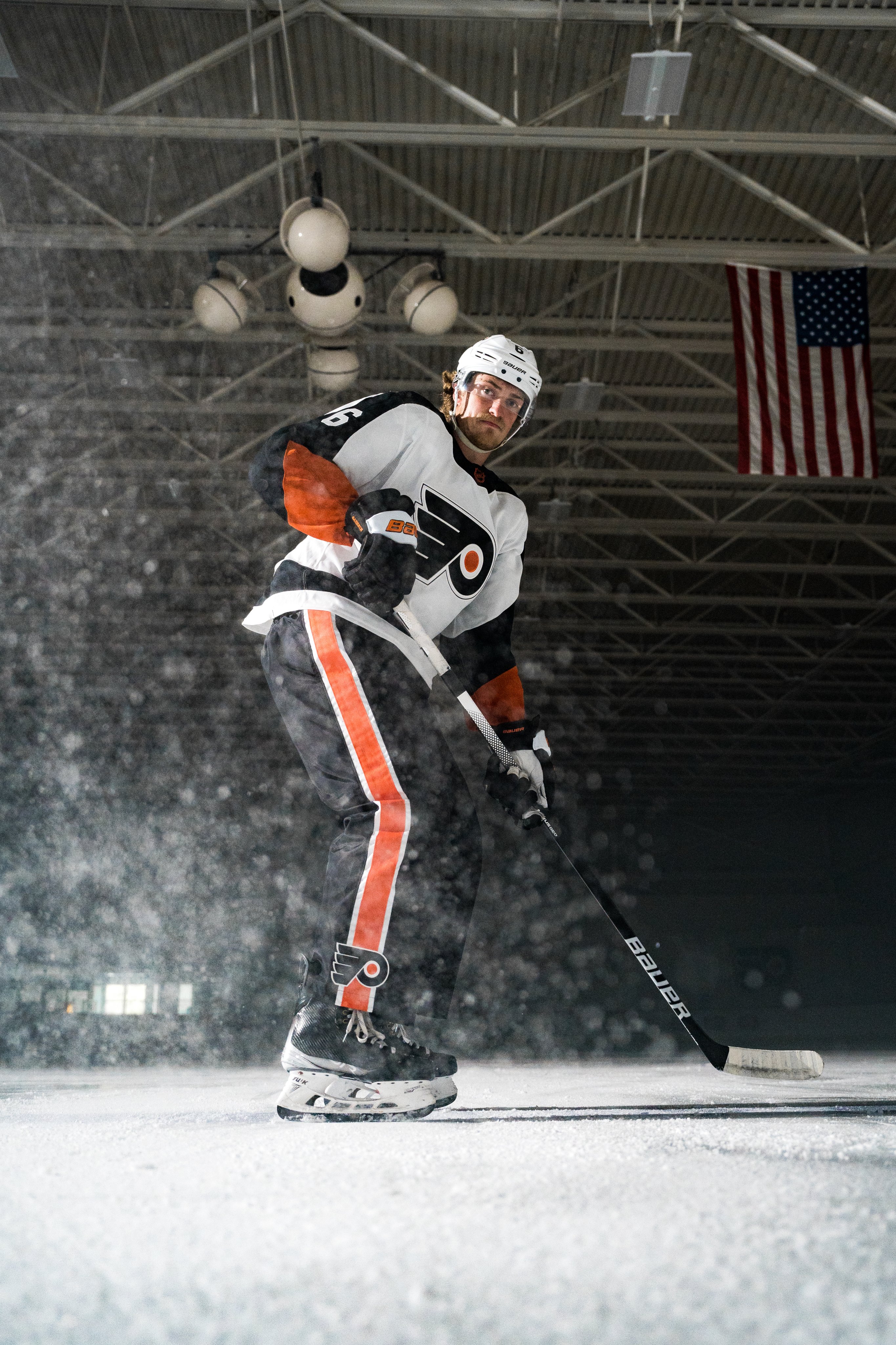 NHL on X: COOPERALLS ARE BACK 🤭 The padded black nylon pants with an  orange stripe and the @NHLFlyers logo are an homage to what their players  wore during games from 1981-83.