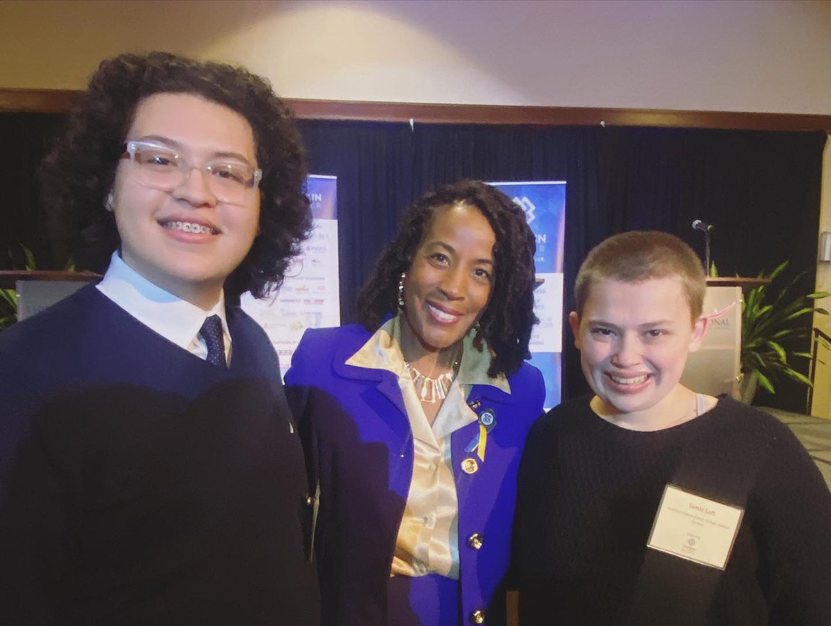 novaloudoun's tweet photo. Thank you @LoudounChamber for hosting the #VA10 Congressional Debate.
Our students were able to hear from both candidates about the issues that impact our community and met with local leaders and businesses. #LCCCPolicy
#BoldlyNOVA https://t.co/TjptcQx1p4