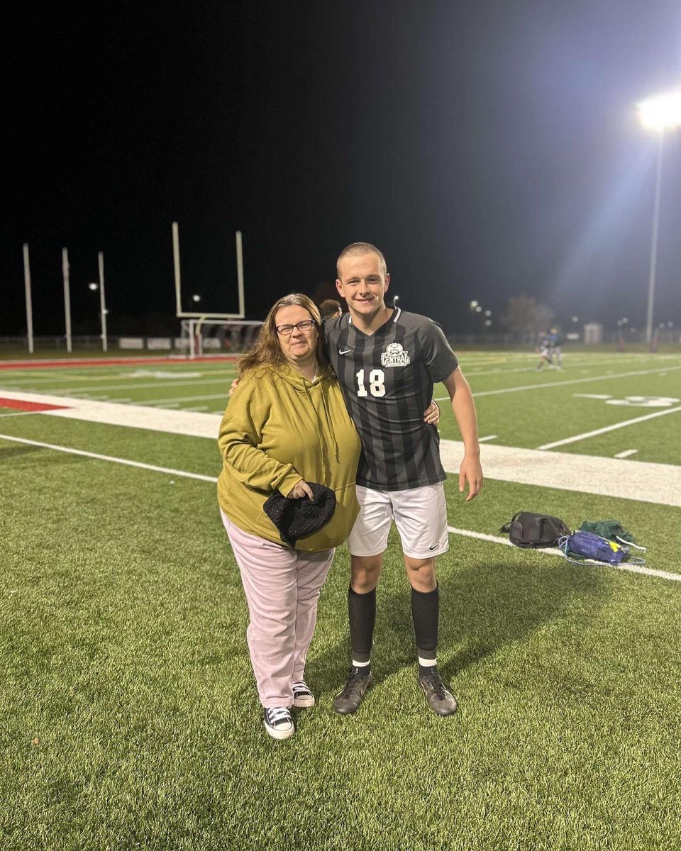 MrsDevine76's tweet photo. It’s been a while but finally got to watch our boy play again, live and in person 😂😂. Great to catch up with Ben too. @saintedd @CCCRaiderSoccer https://t.co/v5c2bXSHKt