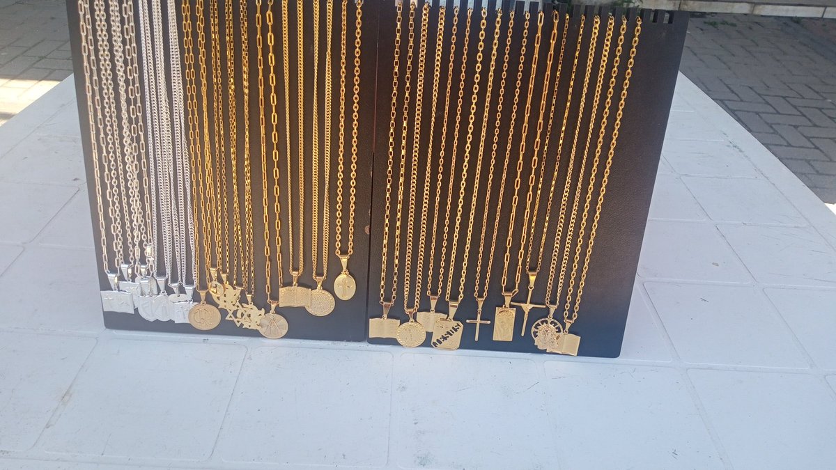 BrunoAlerd's tweet photo. Venha Para #RDFolheados  , e Adquira Seu Cordão Com o Melhor Preço Da Região Fazemos Entrega , Estamos Localizados Na Rua Da Feira Em Nova Campinas Enfrente a Casa De Bolo 5 irmãos . 🙏🏽🥇🥇🇹🇷😉🎉

O Trabalho Dignifica o Homem 🙏🏽❤️ https://t.co/gXN6LFER7P