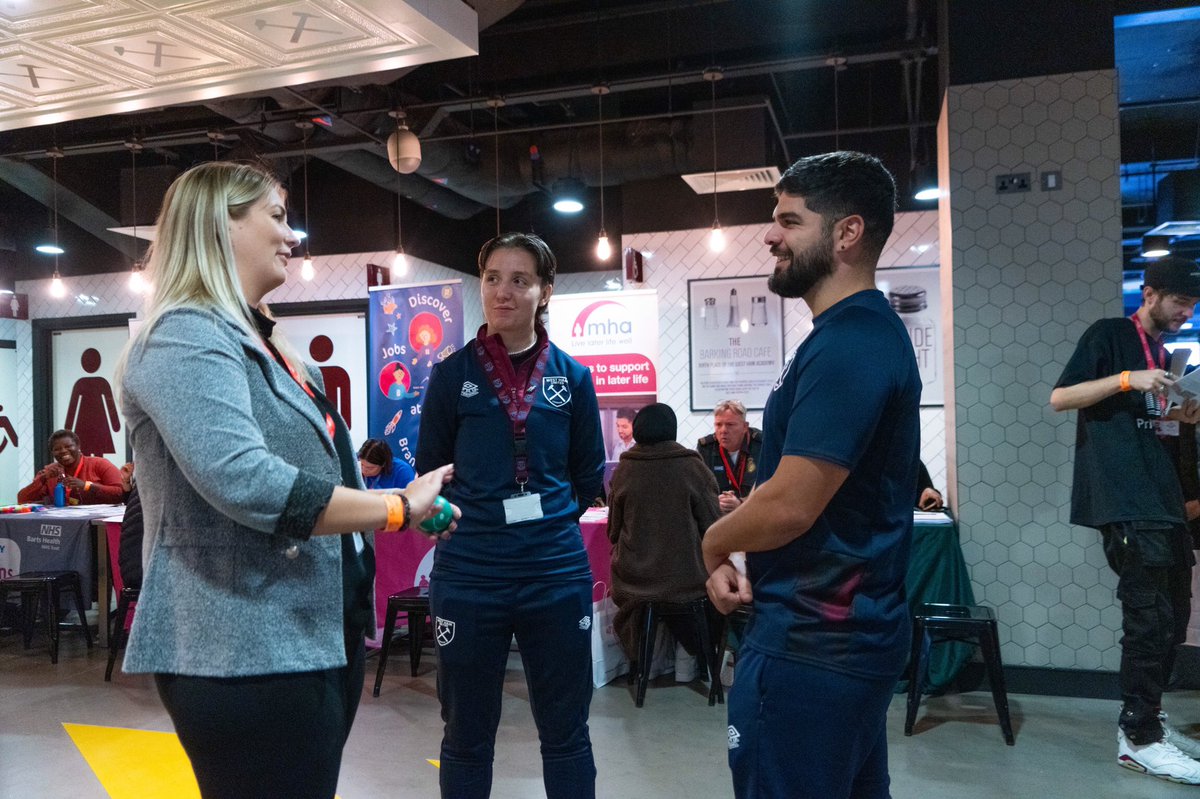 WHUFoundation's tweet photo. Big thanks to @dagnybrynjars and @abbey_leigh_ for attending the @PrincesTrust health & social care careers event yesterday! 😷
As part of the #PlayersProject, the @westhamwomen duo discussed the skills that helped them succeed in their careers during a workshop on leadership 🫡 https://t.co/iu5sOFDSx5