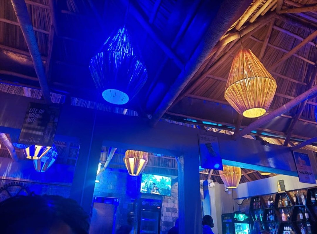 UG_confesses's tweet photo. 🄰🄳🅅🄴🅁🅃

BREKS ECO LODGES, MBALE
Accommodation | Bar | Restaurant 
Eagle Crescent Rd, Maluku Adra

A beautiful place that provokes unending amazement. Enjoy luxurious amenities, good food &amp; drink and spacious accommodation while you watch the Mbale sunset in the distance. https://t.co/kdOMozuq6K