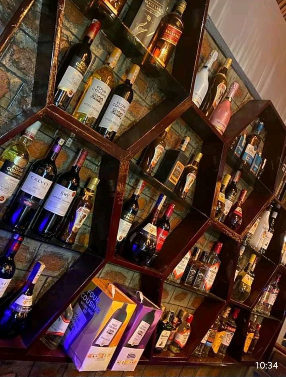 UG_confesses's tweet photo. 🄰🄳🅅🄴🅁🅃

BREKS ECO LODGES, MBALE
Accommodation | Bar | Restaurant 
Eagle Crescent Rd, Maluku Adra

A beautiful place that provokes unending amazement. Enjoy luxurious amenities, good food &amp; drink and spacious accommodation while you watch the Mbale sunset in the distance. https://t.co/kdOMozuq6K