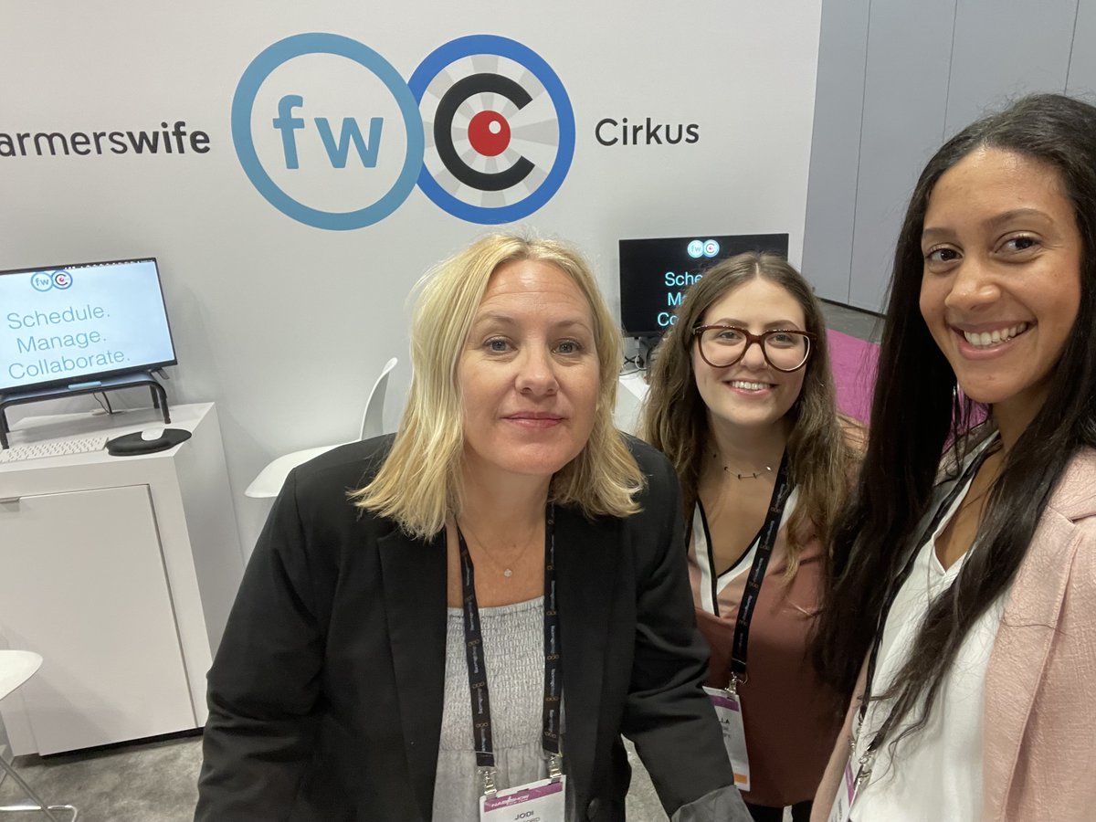farmerswifelive's tweet photo. Last day at @NABShow New York ๐ฝ
We are really enjoying catching up and telling you about our products.
If you haven't time to come and see us, we are at booth 1647!
#farmerswife #nabshow #nabnewyork #newyork #collaboraton #productiontool #cirkus #NABshowNY https://t.co/P02woj14l0
