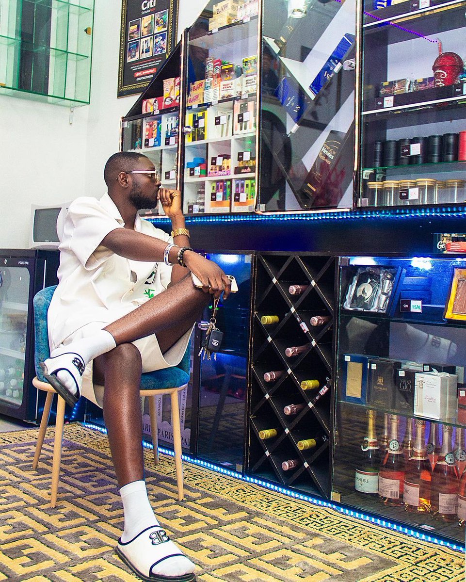 officialcitiboi's tweet photo. Life is a lie when truth flies…Psalms 31❤️🔒
#Wizkid #citiboi https://t.co/lQ07S7dlHE