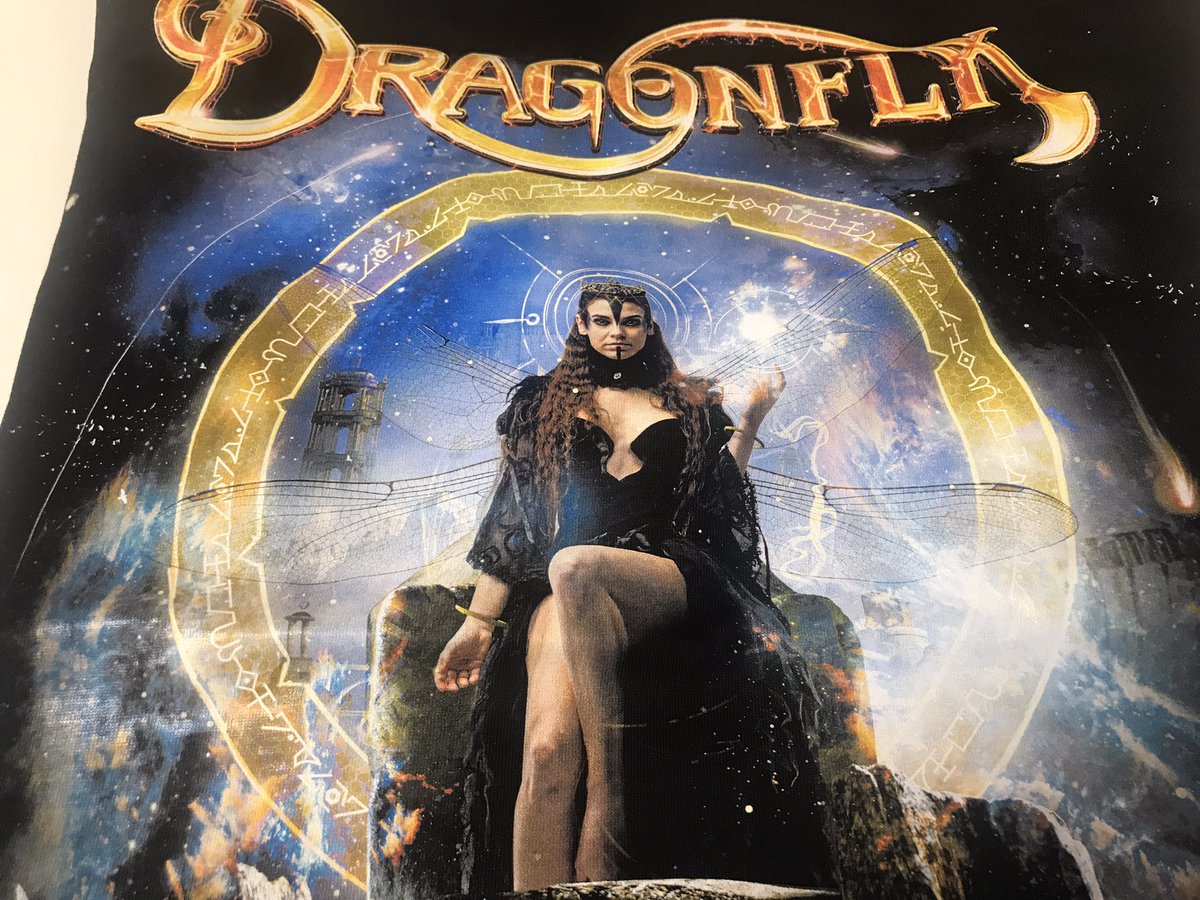 DragonflyBand's tweet photo. 🔥Cómo está quedando el nuevo merchan ¿no?🔥
Mercancía como esta y mucho más podréis adquirir directamente en nuestra gira por México
¿Hay ganas de oir más adelantos de #DomineXV? @ArtGatesRecords https://t.co/16L1r3srgQ