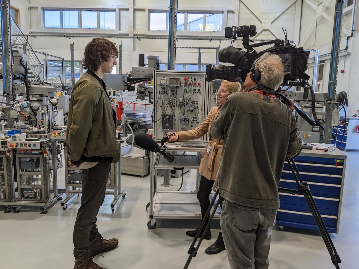 Truro_Penwith's tweet photo. As the launch of the first rocket from @SpaceCornwall enters its final countdown @itvwestcountry has been in College speaking to our Engineering students working closely with the project. 🚀Interviewed today was, Level 4 Space Engineering Technician, Sennen Davey #CSATT📡#space https://t.co/v8vHFjtHbr