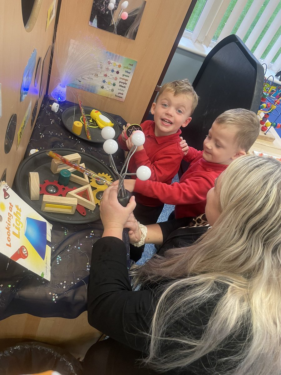 XdaniEyax's tweet photo. Loved today at stay and play #redscope #cleverkittens @RedscopeEY @RedscopeSchool https://t.co/SSTcFPbJCn