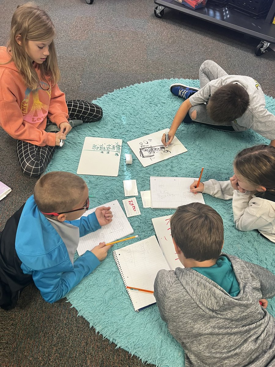 MrsLCowan's tweet photo. Using Hand2Mind cards to divide using partial product, or big 7 strategy, then comparing and checking our work.  @Longbranch_Elem #Hand2Mind https://t.co/3PaYgjWP7v