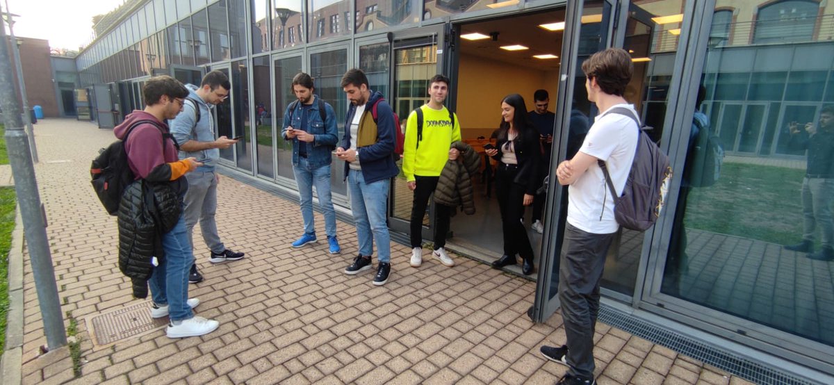 Read about the labs of #satellitenavigation systems where the students are anayzing satellite signals using their smartphones!

linkedin.com/posts/activity…