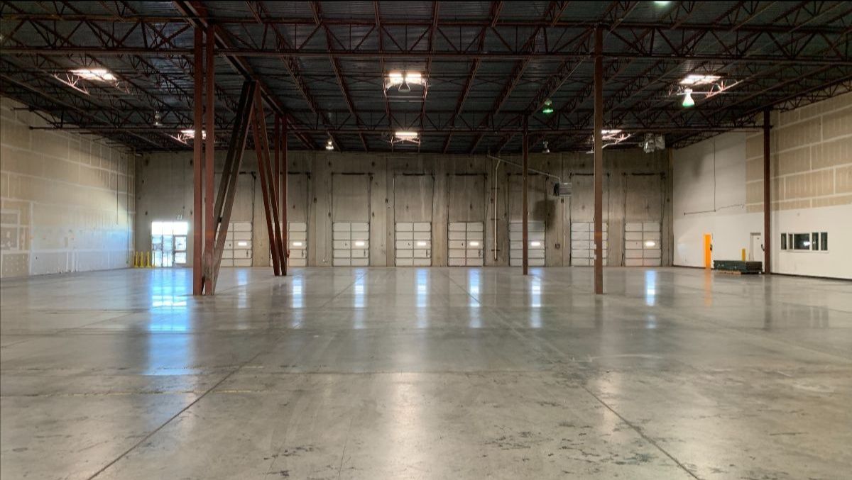 RansomWith's tweet photo. High Bay Whse/Dist Space FOR LEASE - https://t.co/JQksJlS0cw https://t.co/I2sD9vCd5W