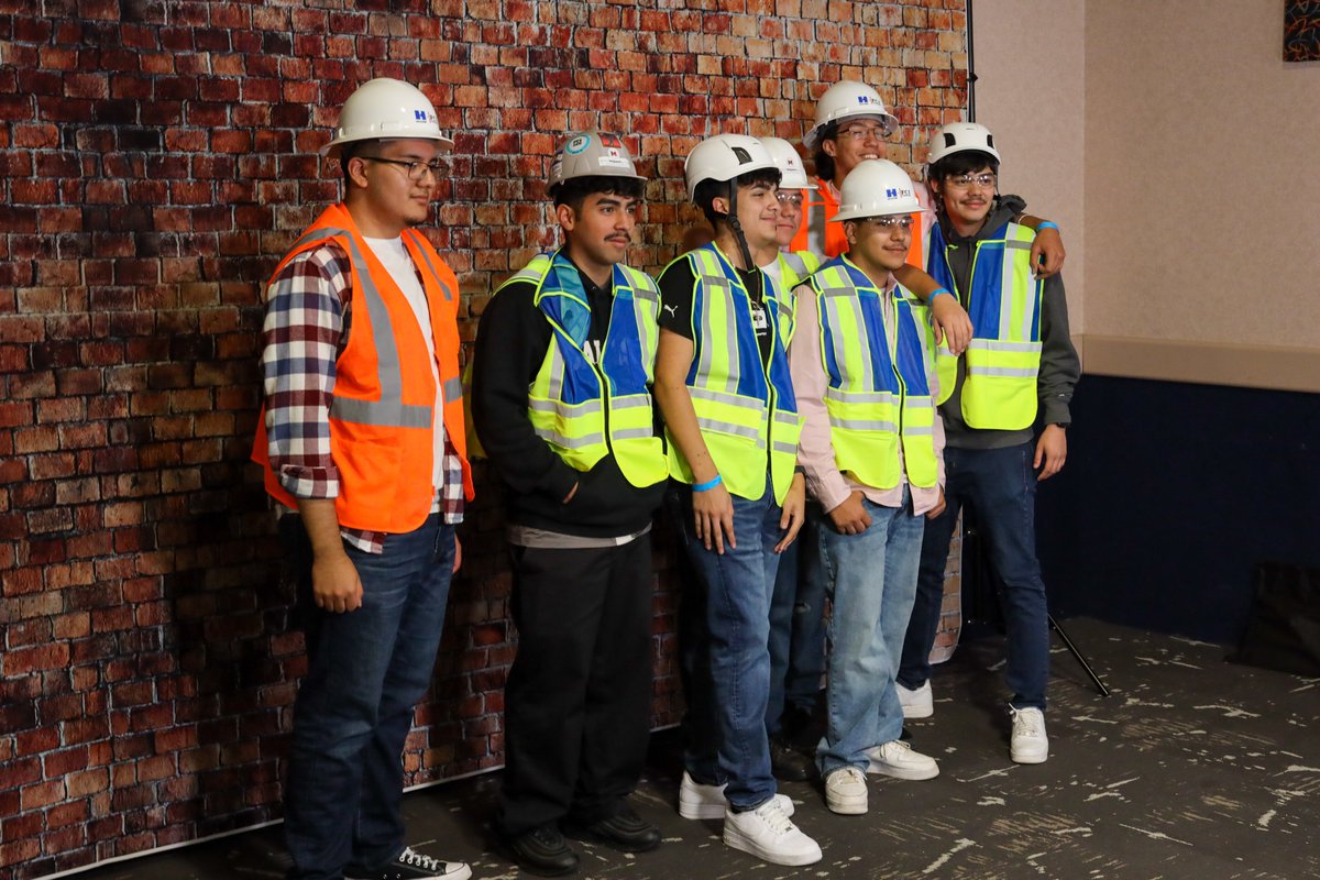 holderconstruct's tweet image. Holder-FCI, our JV team for @DENAirport&apos;s Concourse Expansion program, recently hosted a career expo for high school students. The event included exhibition booths from trade partners, panels of industry experts and hands-on activities. Thanks to @NSBE &amp;amp; Maxx Impact Group!