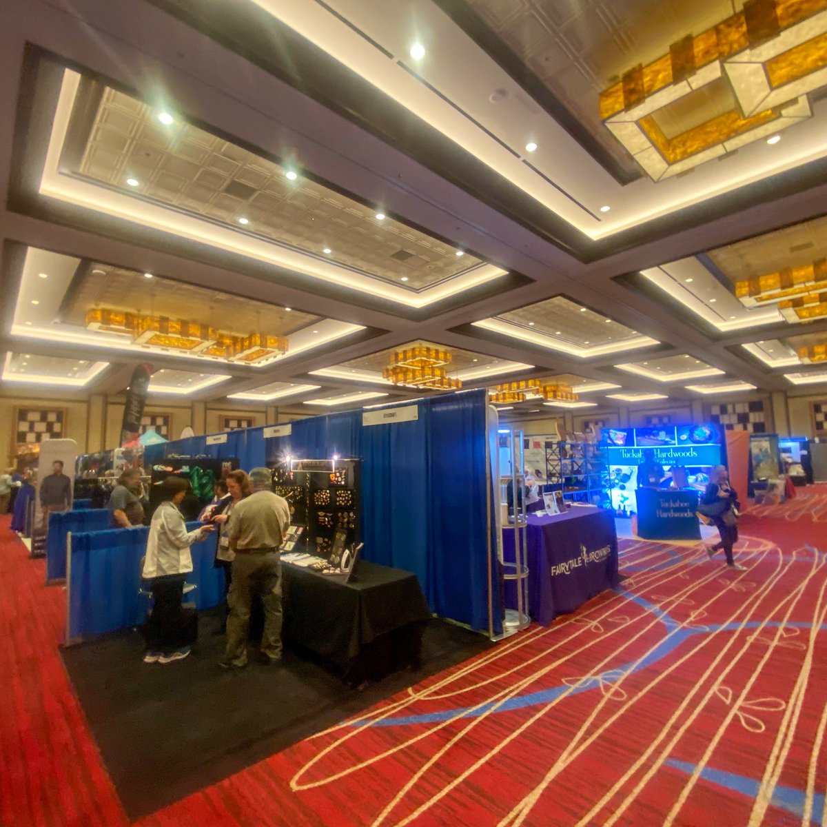 AmerMarkCo's tweet photo. Great to get back to shows, especially Promotions East! #Harrahs #PromotionalProducts #AmericanMarketingCompany #AMC #PromotionsEast #SAAGNY #AtlanticCity #AmericanMarketing #NewJersey #NJ #PromoItems #Swag #PromotionalItems #PrintShop #Show #Conference #Educate #Connect #Explore https://t.co/01oEq8q9E2