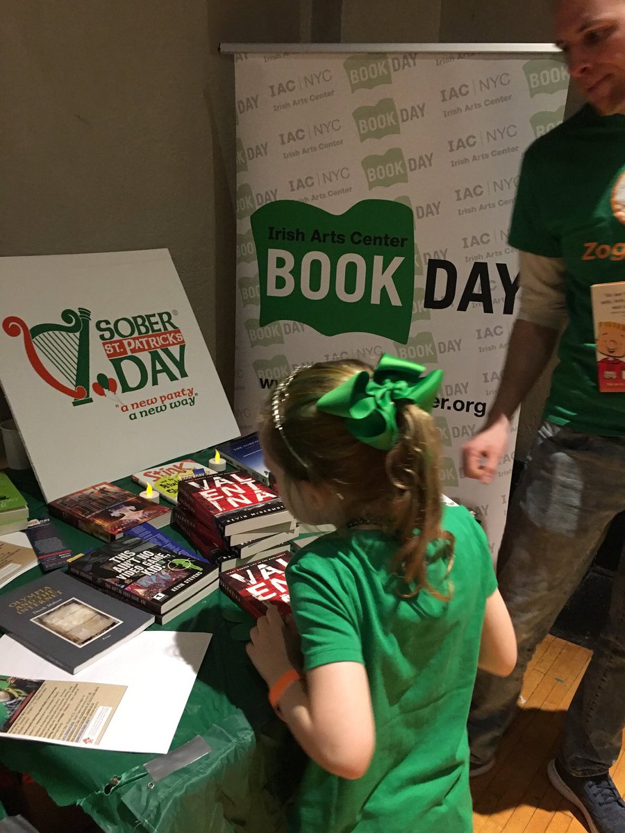 SoberStPatsDay's tweet photo. Congratulations @IrishArtsCenter #50thAnniversary #SpiritofIreland Gala!
We @SoberStPatsDay appreciate your leadership & partnership & friendship 🤍☘️
#NewIAC #IACBookDay #GetLit #ReclaimTheDay #SoberStPatricksDay https://t.co/GiOAO9TZNb
