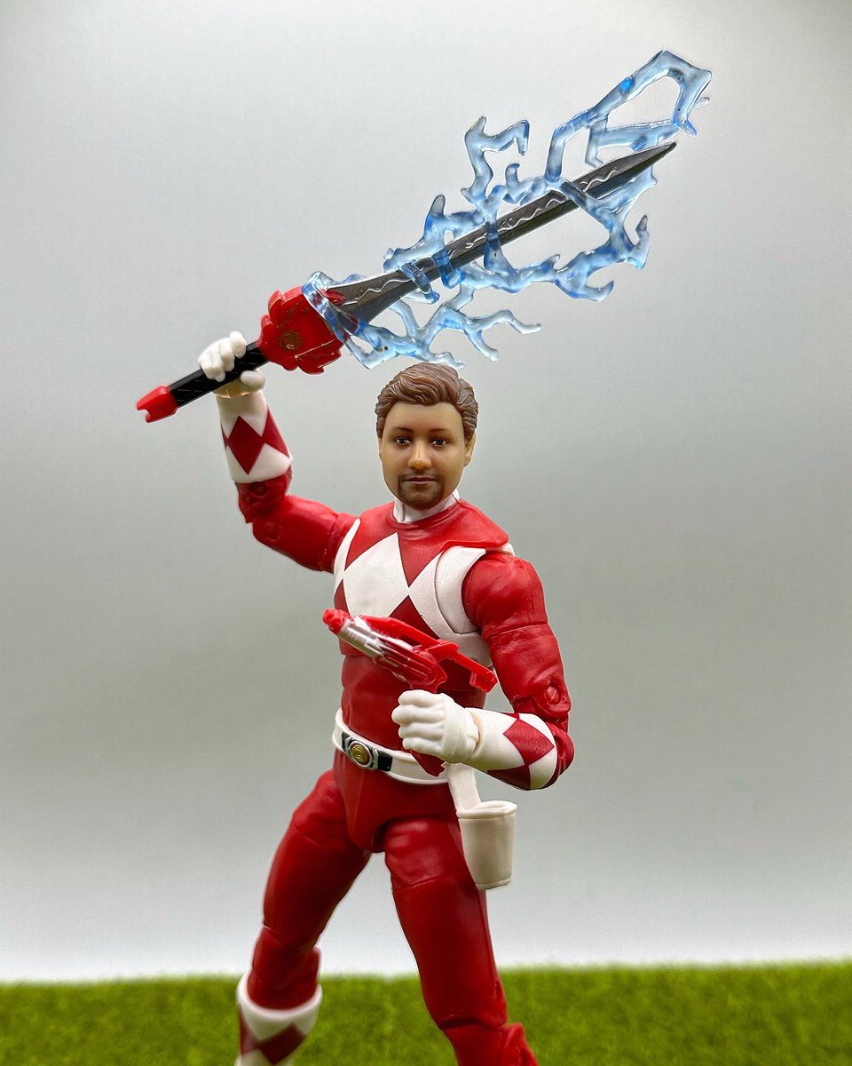 WillyT426's tweet photo. @HasbroPulse thank you for making this an option!!! I’m beyond excited to be a part of my own collection. #hasbropulse #hasbroselfieseries #powerrangerslightningcollection https://t.co/kgFh2vzHF9