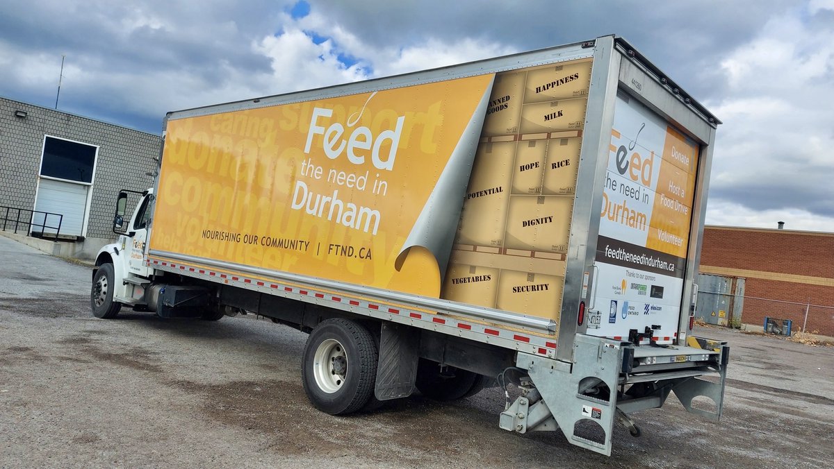 bigrigwraps's tweet photo. We #justwrapped truck #4 for @FTNDurham. Thank you for choosing Big Rig Wraps to wrap your trucks! π§‘π
This wrap won Best Straight Truck Wrap at the 2022 PMTC 3M Awards! π
#movingbillboard #FTND #feedingdurham #durhamregion #transporttruckadvertising #ooh #bigrigwraps https://t.co/NBwLo0aYeO
