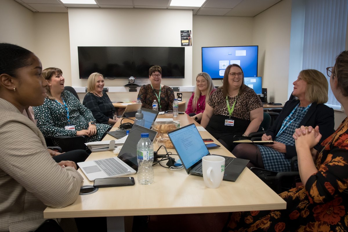 boltonnhsft's tweet photo. It was a pleasure having @NHSEngland visit today to look at how well we're doing as Trust with our cancer services.

Feedback included how our staff are so keen to give patients the best experience with our services, and how we never stop looking for ways to improve. https://t.co/935SJWoDf8