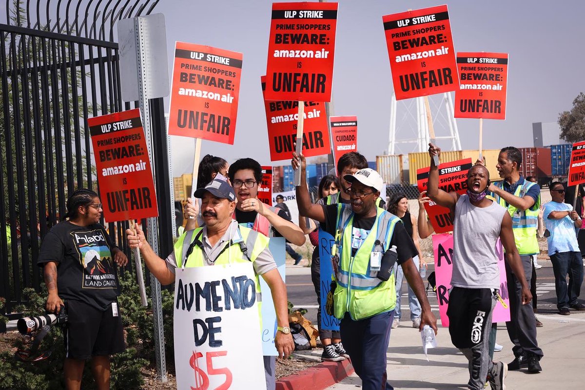 ieamazonworkers's tweet photo. More than 100 of us participated in the ULP strike at KSBD

UNITED we took ACTION

We are demanding what each one us deserves what the community deserves

One job should be enough 

40hrs should be enough

We want safety no retaliation
#AmazonStrike #PayUpAmazon #IEAmazonWorkers https://t.co/QDKGY8H1We