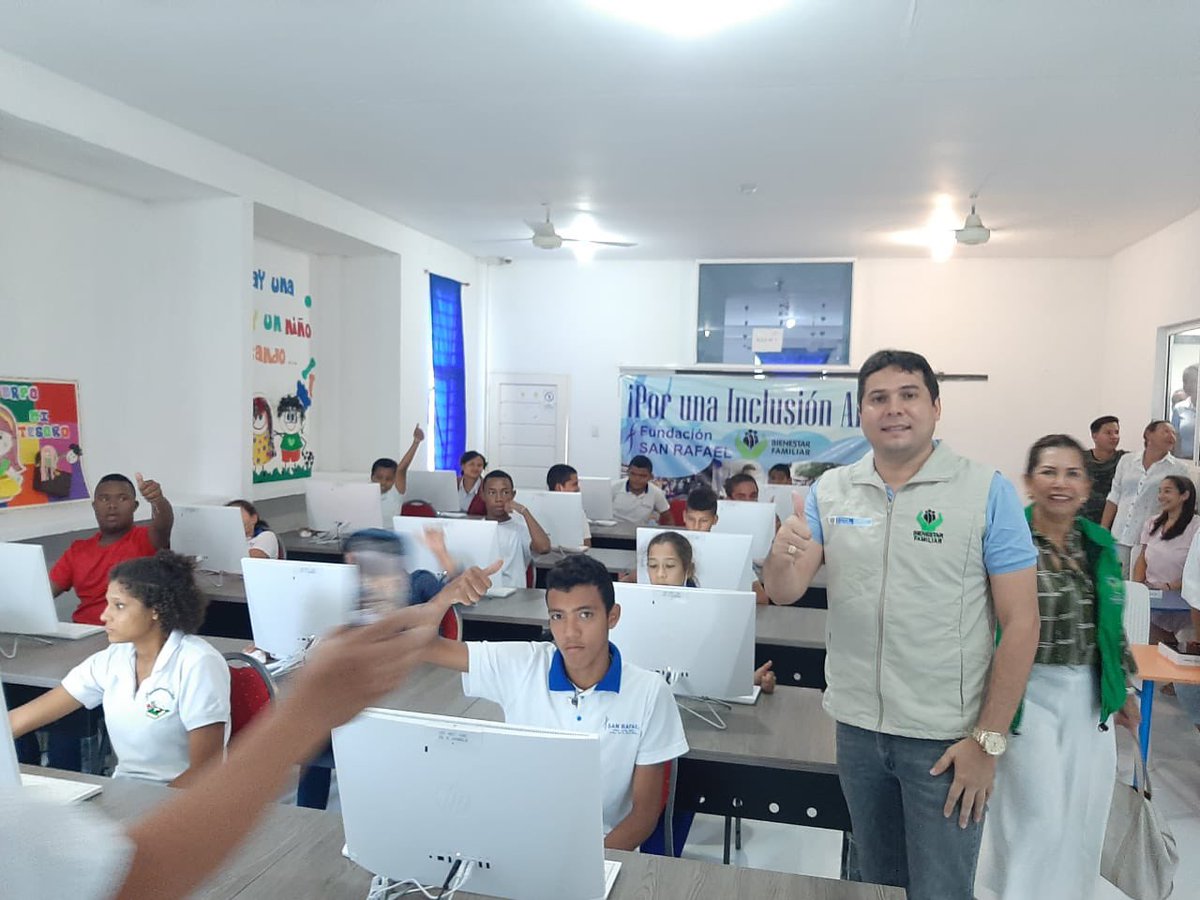 jhonybuelvas's tweet photo. Participamos en la inauguración de la sala de informática que beneficiará a 200 niños, niñas y adolescentes con discapacidad del ICBF en el municipio de Sampués. De esta manera se promueven las habilidades y el desarrollo cognitivo de la niñez y adolescencia en Sucre. https://t.co/FxTQA7yxvl