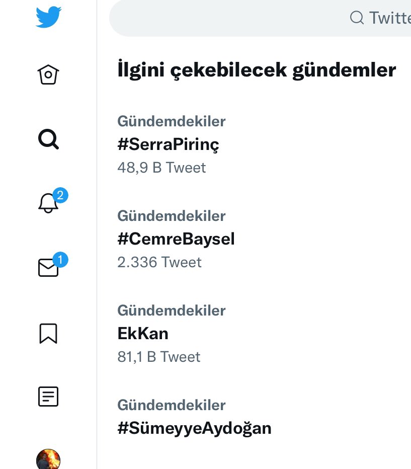 M3lss1's tweet photo. Twitter e giriyorum efenimm bakıyorum gündeme diyorum ki 
Tık doğdu güneşim  #sümeyyeaydoğan
#ekkan #serrapirinc #CemreBaysel https://t.co/ZUL6MAvfrA