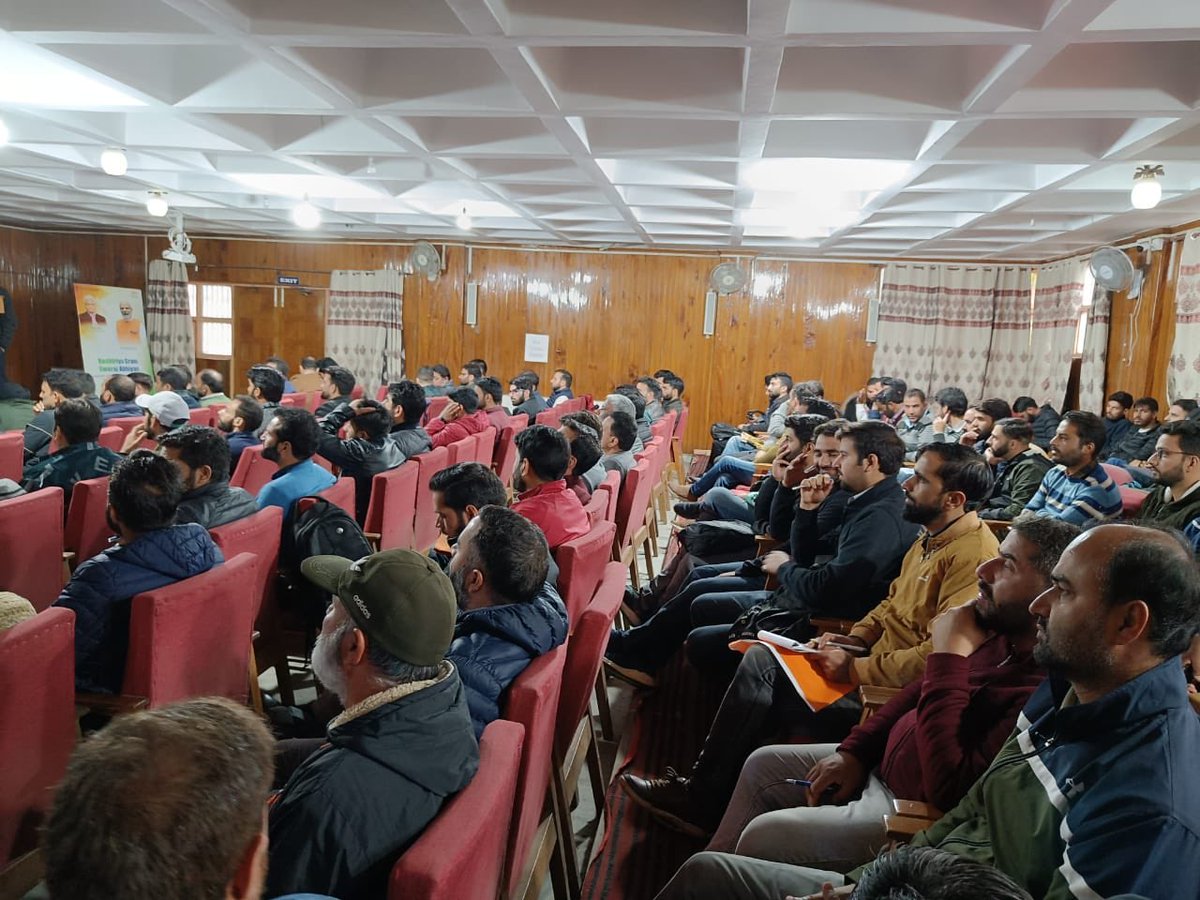 jkrddpr's tweet photo. Successful Kickstart of Training of Trainers at #IMPARD Jammu and kashmir respectively with effect from today (20 Oct 22) on the #9themes of #SDGs
@ PMOIndia @OfficeOfLGJandK @ArunKumarMehta @kansalrohit69 @mandeep082 @mopr_goi @RGSA @CapacityBuilding @diprjk https://t.co/zsCBGOLTDI