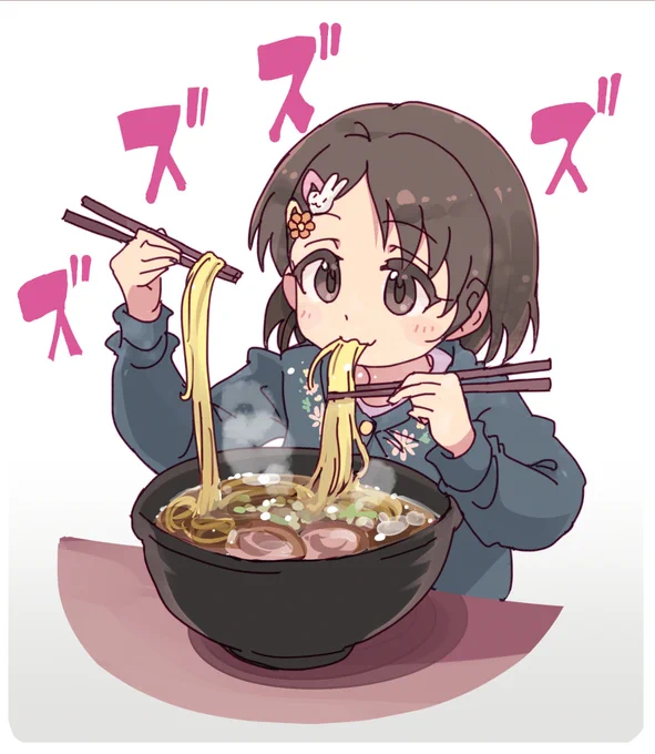 ラーメンたべる佐々木千枝 
