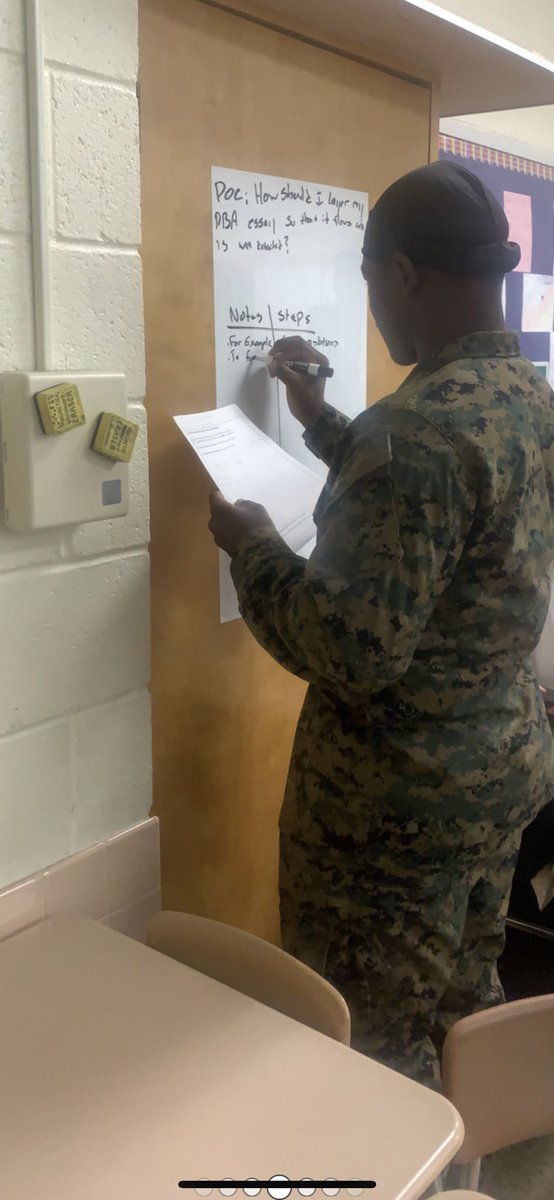 Mr.Snodderly tweet media