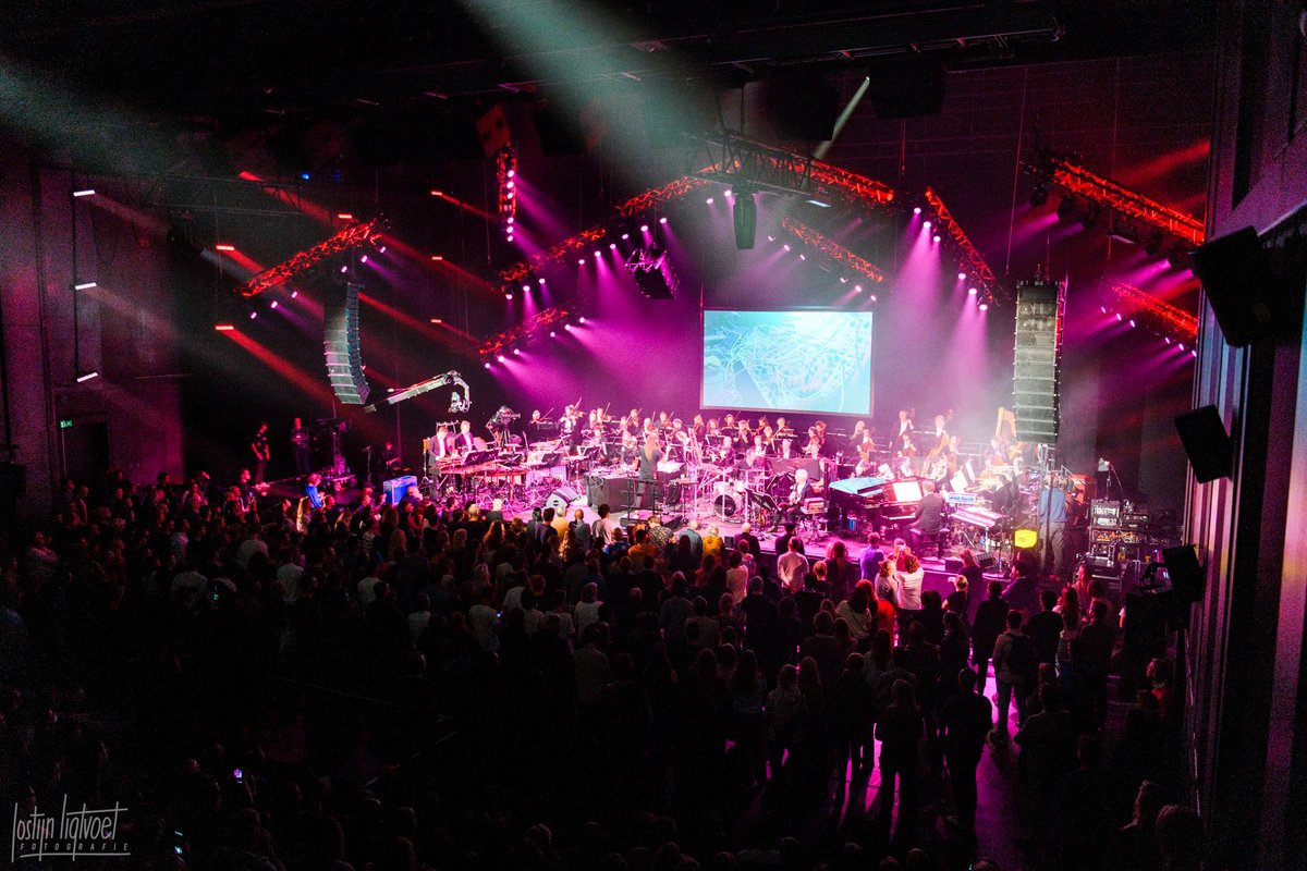 JostijnLigtvoet's tweet photo. Gisteren was in @melkweg de opening van @ADE_NL door @MetropoleOrkest met #SuzanneCiani o.l.v. #SimonDobson en ik mocht daar wat beelden van maken. https://t.co/A69uTVoXHi