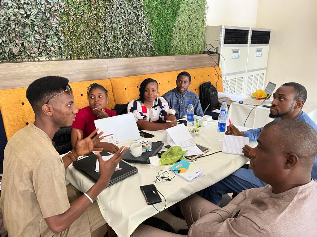Infonineorg's tweet photo. During the community of practice session, grantees gather to discuss and learn about a variety of issues that are of common interest to them.
#voicelinkingandlearning #voiceglobal https://t.co/wkbaOJBqv8