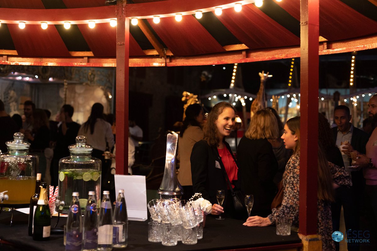 iesegnetwork's tweet image. #IÉSEGAlumniForever at the @MuseeArtForain: an evening out of time and off the beaten track 🎪 🎠! 
A big thank you to all the participants!
📷 More pics on our website ➡️ bit.ly/3TFPaOK
#IESEG #Alumni #Networking #GetTogether #Afterwork #Party #Paris