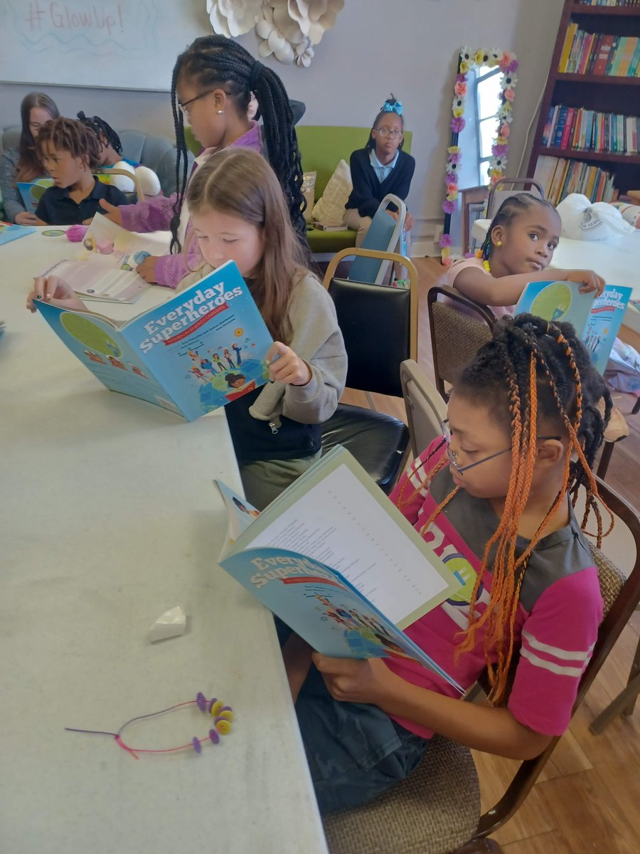 #LightsOnAfterschool celebrations are happening around the US! Girls in TN are seeing Energy Superheroes that look like them! Girls Inc of Chattanooga #EnergySuperheroes