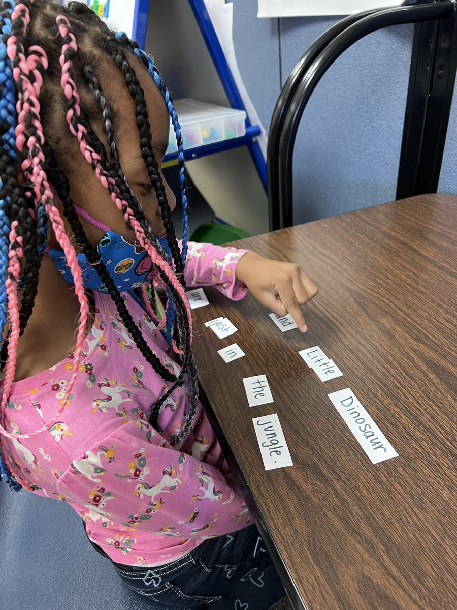 kjrussell01's tweet photo. This girl is making huge gains in her reading and writing! So proud of her 🧡#ResultsMatter #WhateverItTakes #ReadingRecoveryWorks
@JCPSRR @AllisonHenryRR @bethanyhardesty @amygoodenoughRR @RG_CDLI_Exec @Principal061 https://t.co/y5cYVdsG0U
