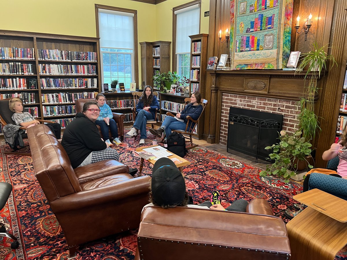 DumontTech's tweet image. We ❤️ the DA Library!  Last Friday we held our weekly book groups in person at the local library.  Book groups are a great way to develop a love of learning and a good way to sneak in literary skill-building! #WeAreNoble #NobleFlex #HaveYouHurd #middlegrade #MSBA @noblevirtual