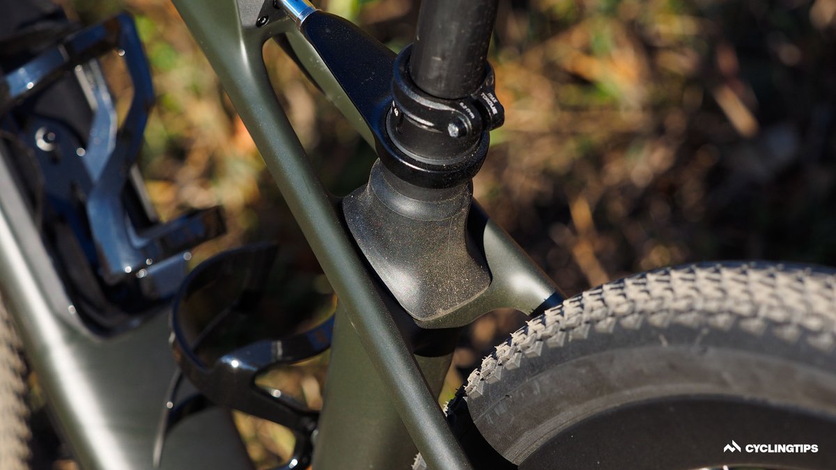 #Review: The new Specialized Diverge STR is quite a beast...

30mm rear suspension travel, 20mm front travel, and clearance for 700x47mm knobbies. Full details ➡️ bit.ly/3gqVR9m