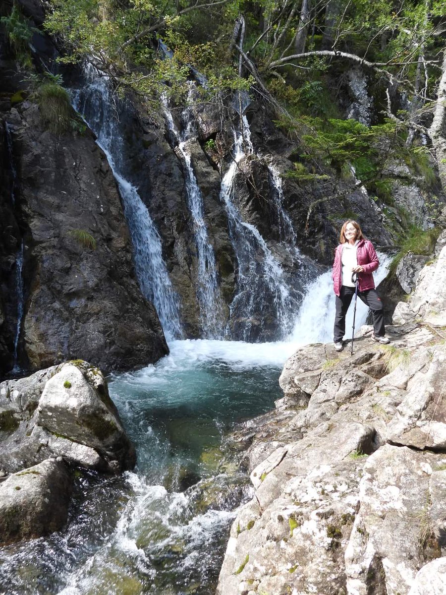 PuntoPirineos's tweet photo. Os mostramos ruta muy bonita para hacer en otoño. 
Ruta circular por cascadas, bosques de hayas y paisajes de ensueño. Ruta Circular Valle de-Cascadas de Pi en Valle de Salenques.
Info:https://t.co/eu8Bnnlf3p

#excursionconniños #excursiondeotoño #ideasdepaseos #parquesnaturales https://t.co/QBzETj6DLs