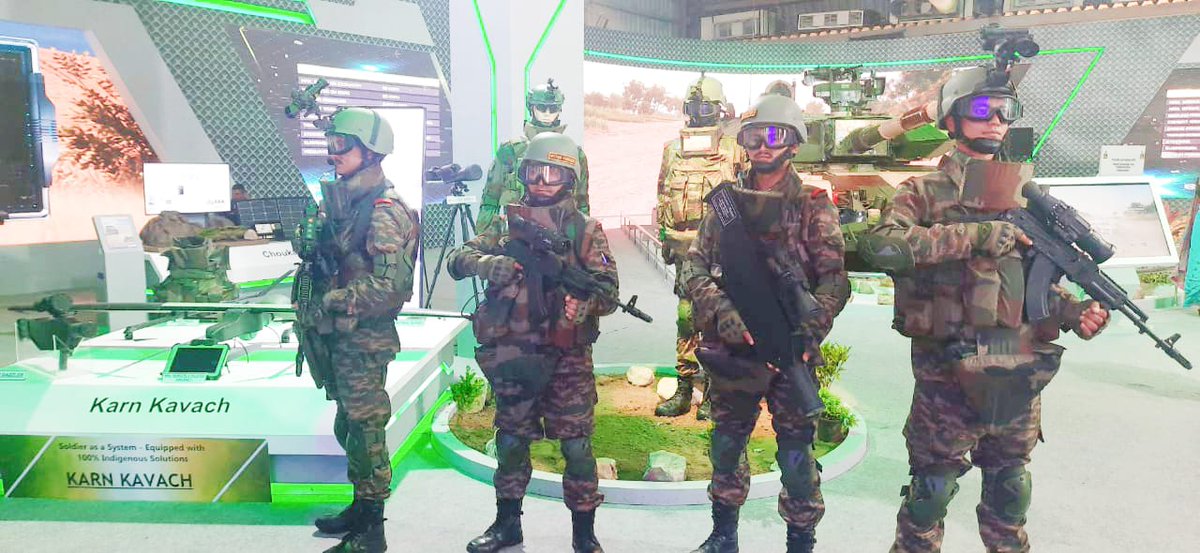 firefurycorps's tweet image. Prime Minister Shri Narendra Modi reviewed Karn Kavach-Infantry Soldier as a System &amp;amp; capability augmentation demonstrated by FORCE IBEX, Fire &amp;amp; Fury Corps at #DefExpo2022, #Gujarat. Army &amp;amp; Govt Officials alongwith students showed keen interest in the system
@adgpi
@PMOIndia
@ANI