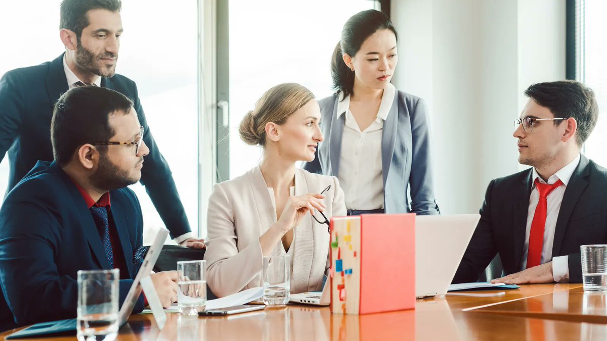 Learn multiple ways that your in-house counsel can utilize to help you manage your law department efficiently despite the reduction in legal spending. buff.ly/3EMFldM 
#Legal #InhouseCounsel #LegalOperations #LegalOps #GeneralCounsel