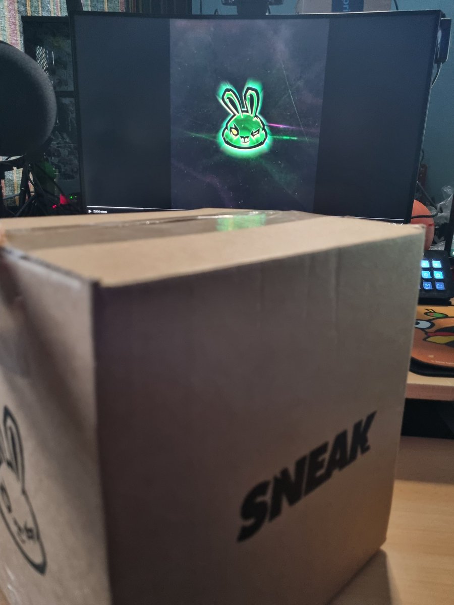 Badasafish80's tweet image. Something is coming!!

@SneakEnergy 21st October

Grab yours @ sneakenergy.com and be sure to use code FISH if you WISH.

#sneak #sneakenergy #codefish #sponsored